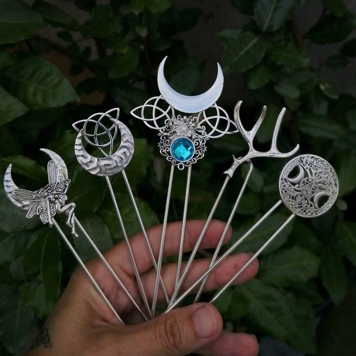 Double-Pointed Hair Sticks
