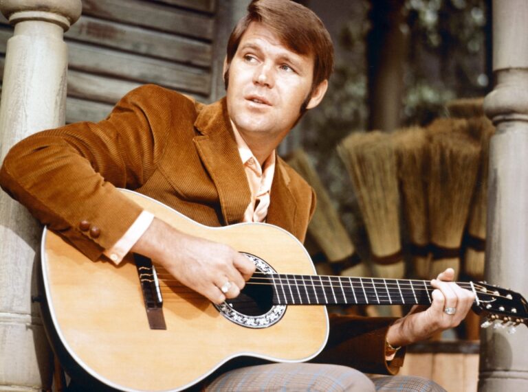 26 Most Famous Male Country Singers - Hood MWR