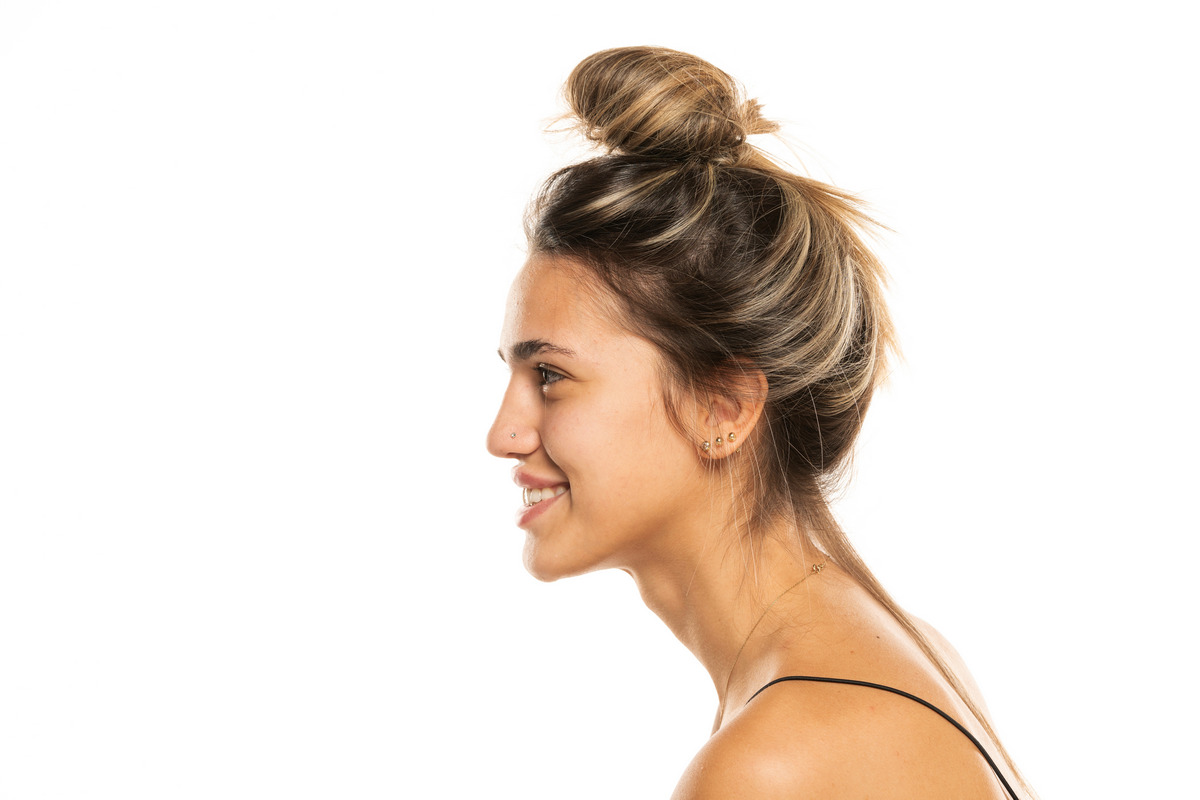 Loose bun