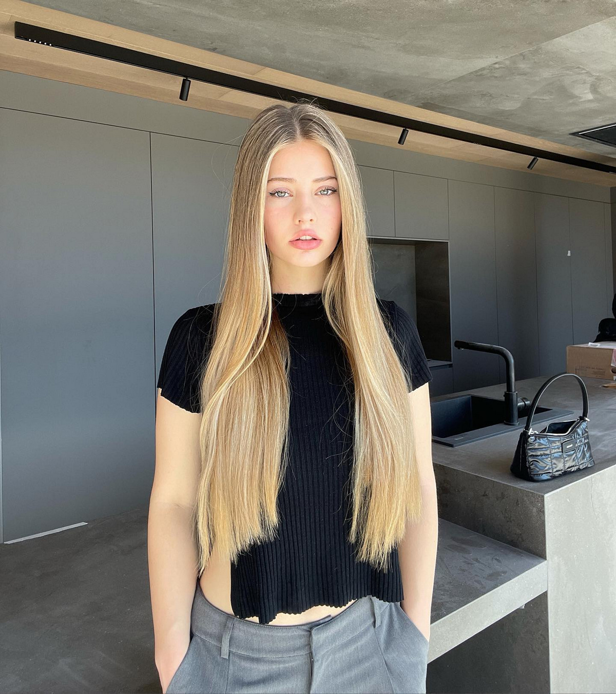 Straight Blonde Hair Girl