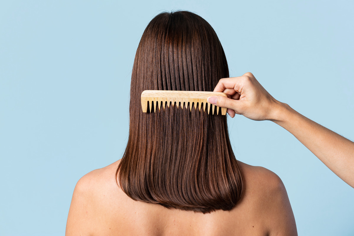 Using wide tooth comb to avoid detangling your braid