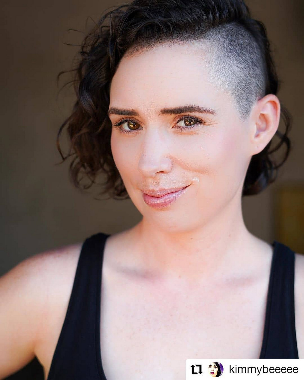 Wavy Bob With Side Cut