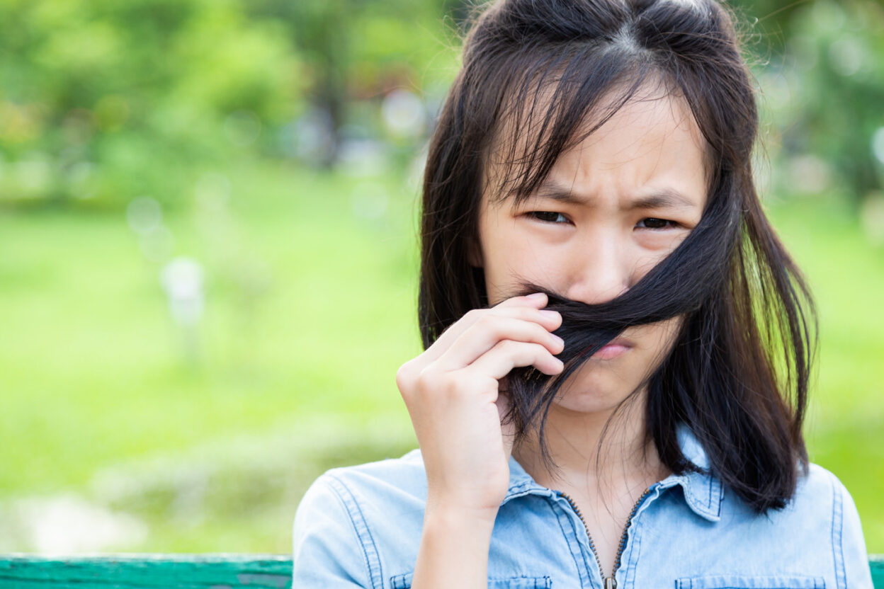 Why Does My Hair Smell Like Wet Dog? Solving the Mystery Hood MWR