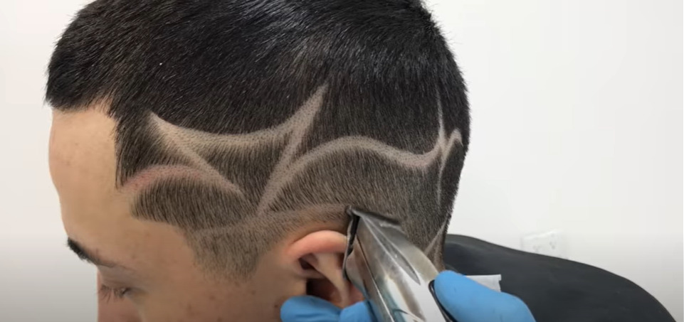 Establish the hairline for customer’s hair