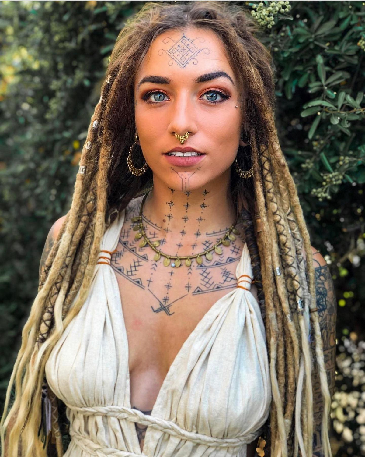 she has amazing dreads